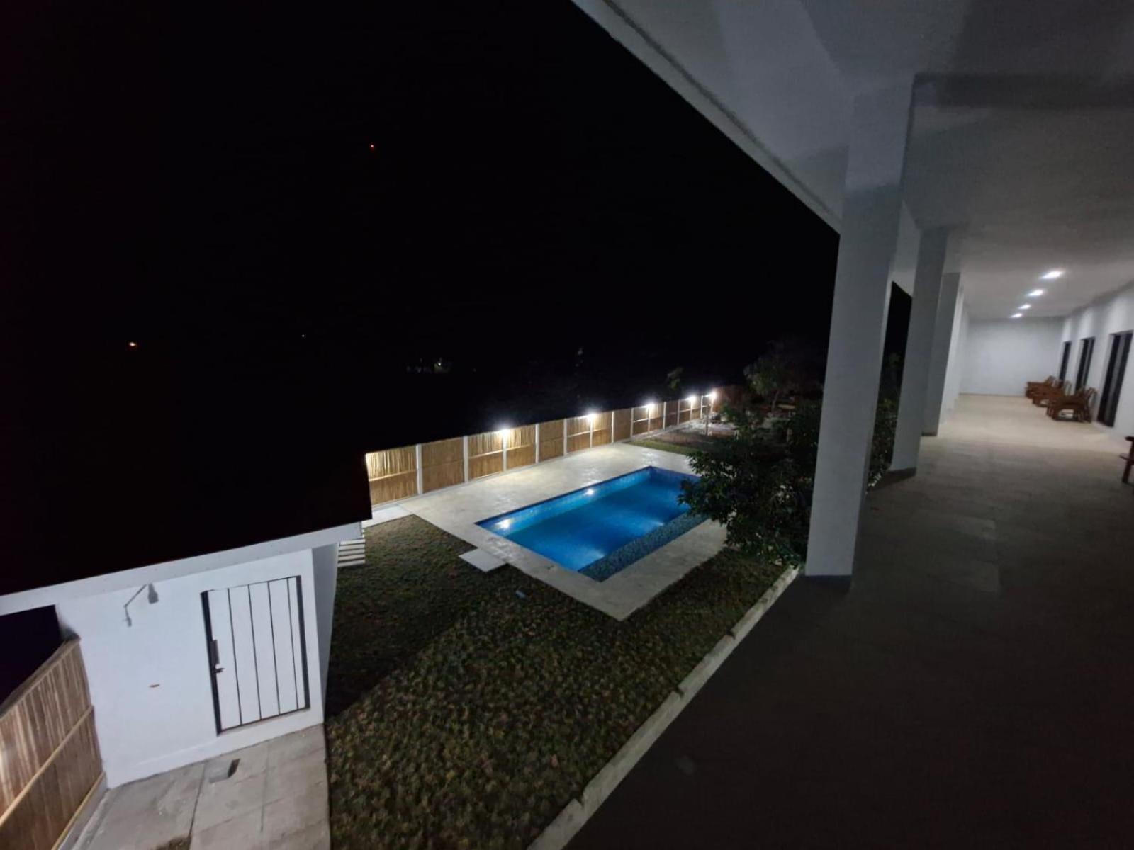 Satu Hati Hotel Ekas Exterior foto
